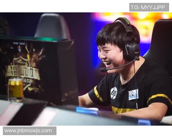 杨敏独家分享英雄联盟游戏技巧与心得体会助你提升段位与战斗力